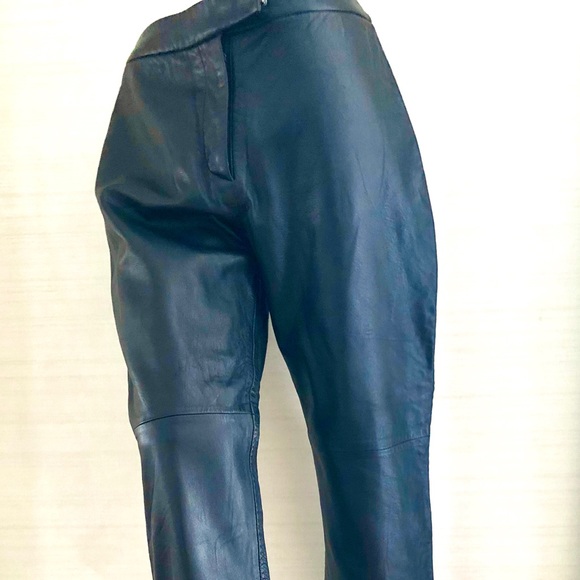 Vtg Black Leather Capris Andrew Marc SZ 10 - Picture 2 of 8
